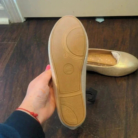 Wonder Nation Big Girl Ballet Flats with Ankle Strap - Picture 8 of 9